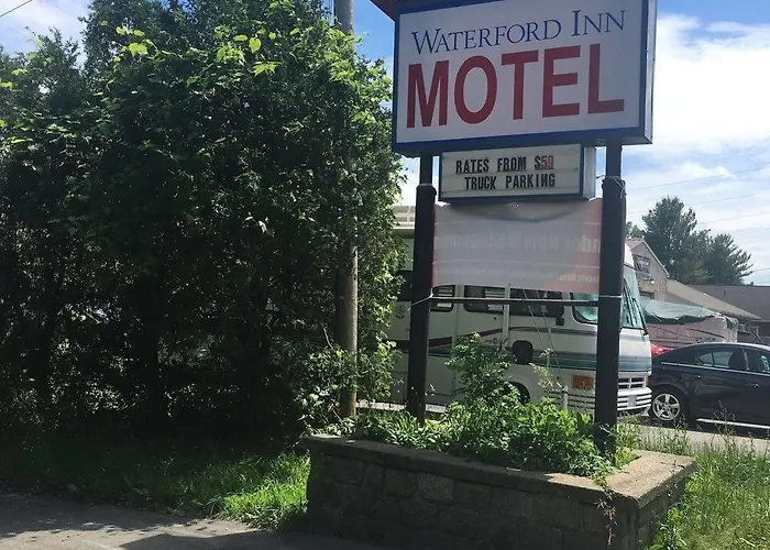 Waterford Inn